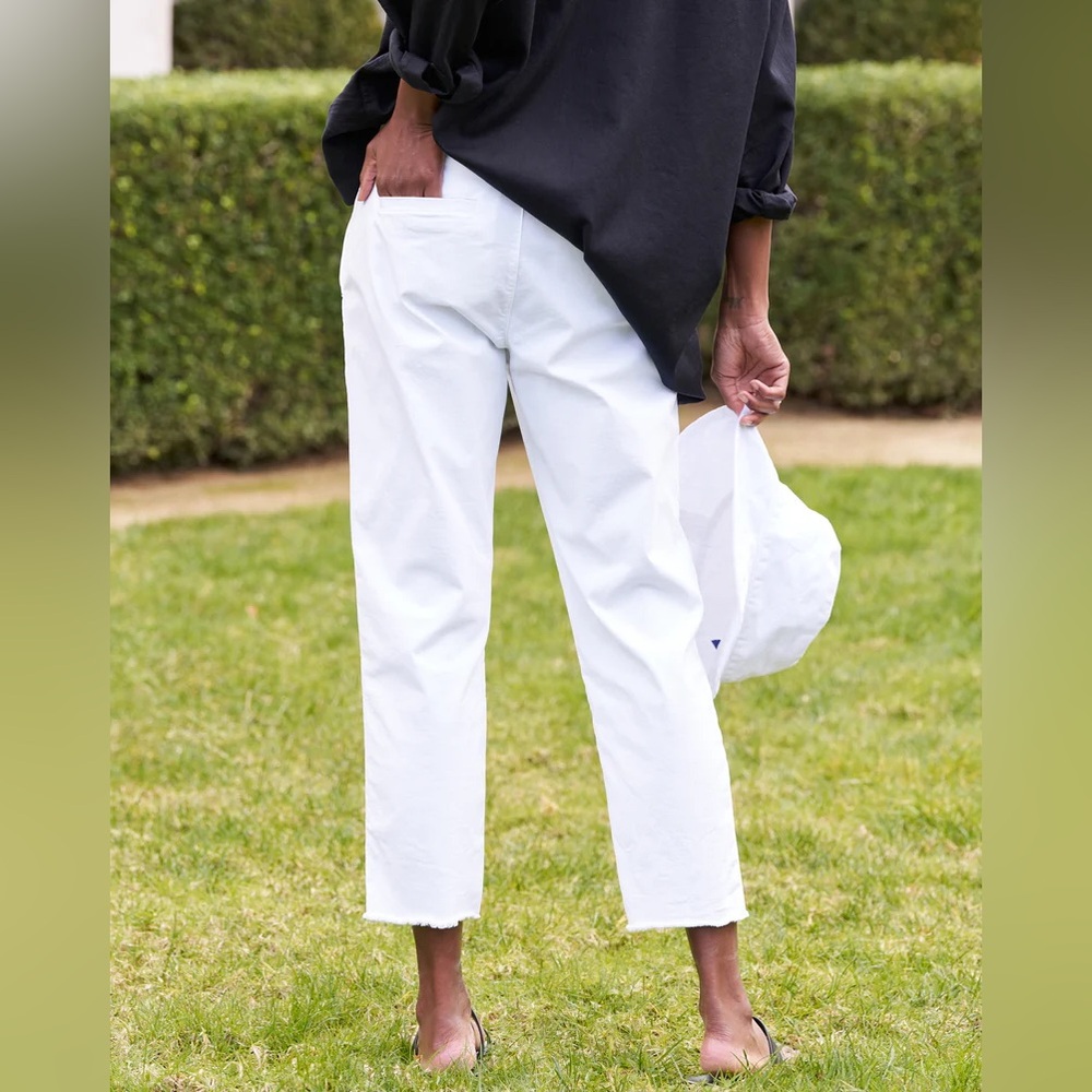 Frank & Eileen White Cropped Straight-Leg Pants